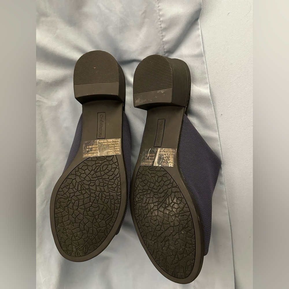 Kohl's Black Mules Sleek Slip-On Design - Picture 5 of 6